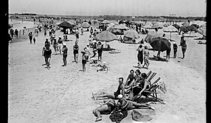 Playa Brava de Malvín. Año 1935 (aprox.)