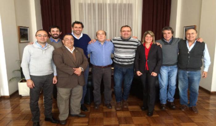 Alcaldes y Alcaldesa de los Municipios junto al Intendente de Montevideo 